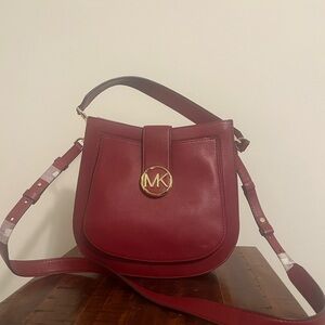 Michael Kors Lillie Leather Hobo Crossbody NWT Maroon